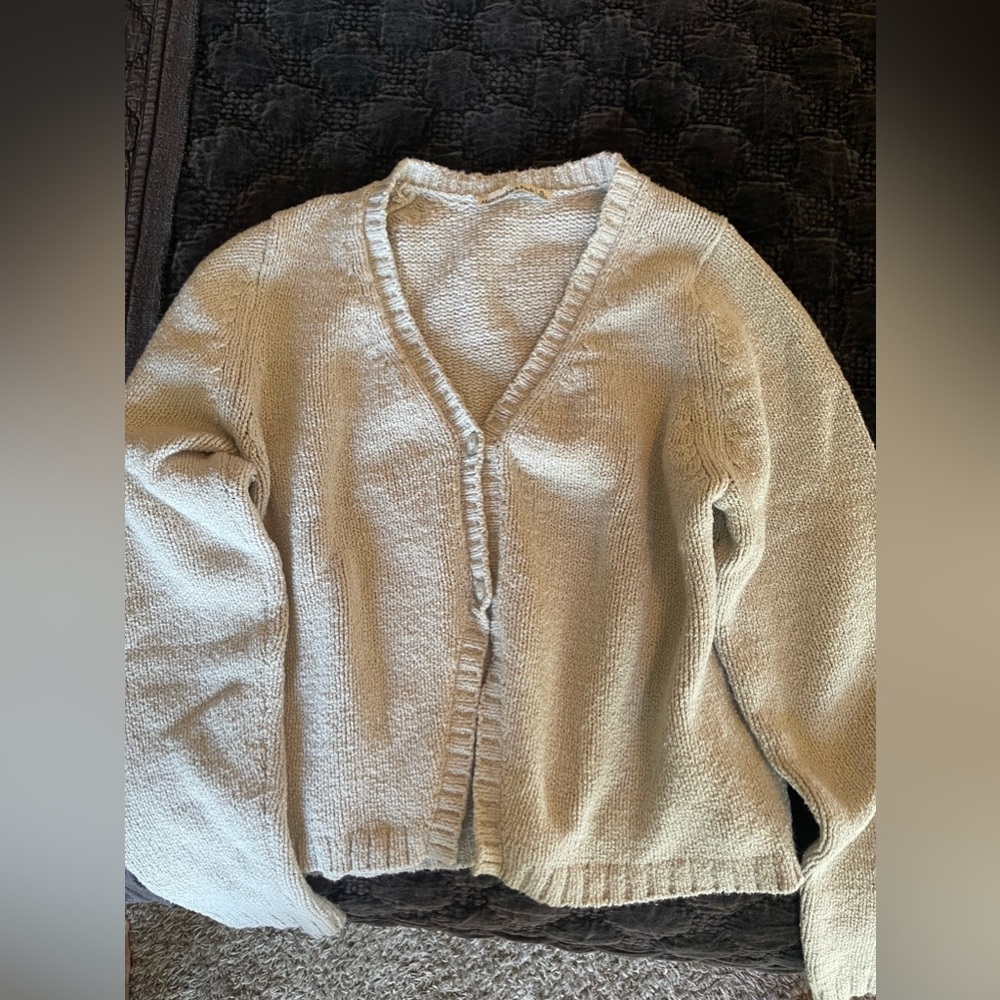 Abercrombie cropped cardigan